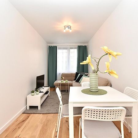 Rental Apartment Obrzezna Varşovia Exterior foto